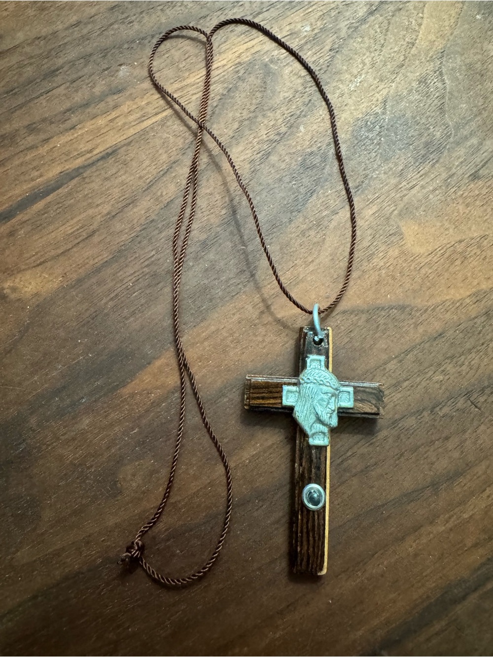 Crown of Thorns Religious Wooden Silvertoned Jesus Christ Crucifix Necklace